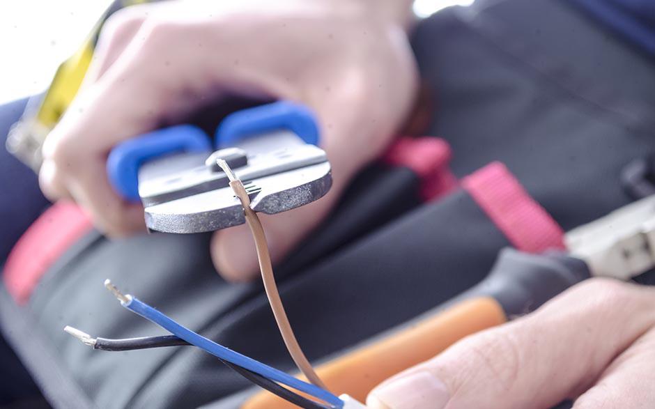 recherche travail électricien bâtiment Saint-Germain-lès-Arpajon